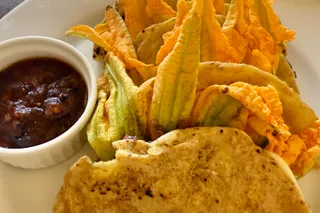 Vegan Restaurants in San Miguel de Allende: Finding Tables for My Sister