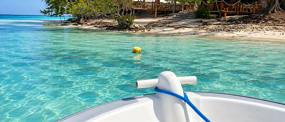 Coco Beach, Mo’orea: The Little Motu Everyone Wants to Visit