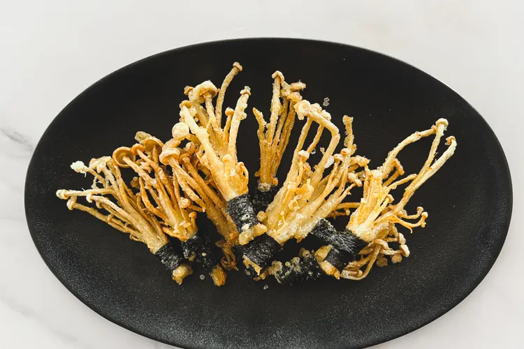 Recipe: Crispy Fried Enoki Mushrooms