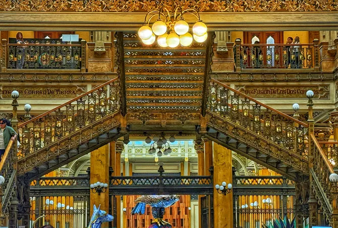 Palacio Postal stairway