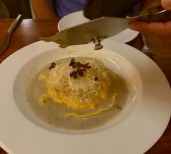 Photograph from Pasta, Vinilos y One Very Good Ravioli — Zimo, Mexico City