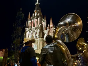 Tubbas Beneath the Parroquia