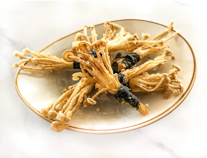 Photograph from Recipe: Crispy Fried Enoki Mushrooms